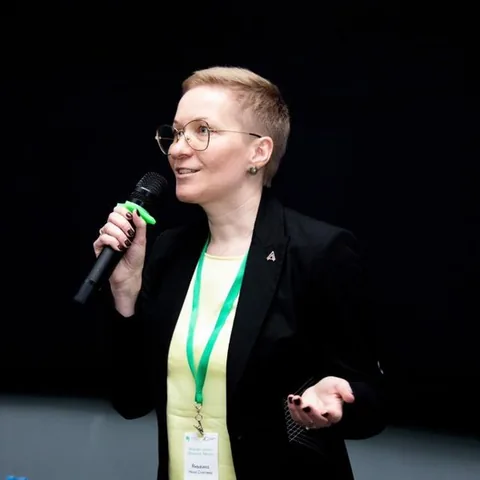 Нина Яныкина